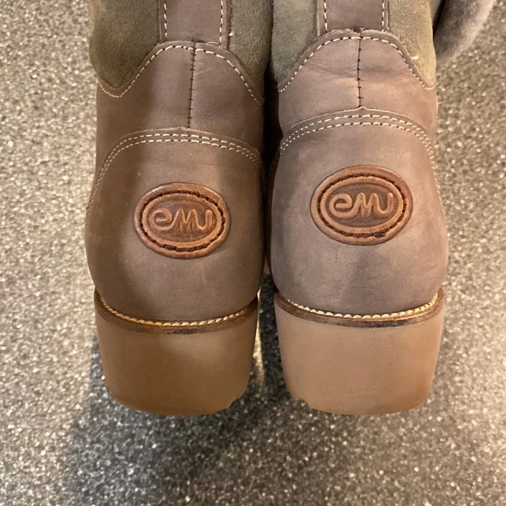 EMU women’s Preston boot in size 9